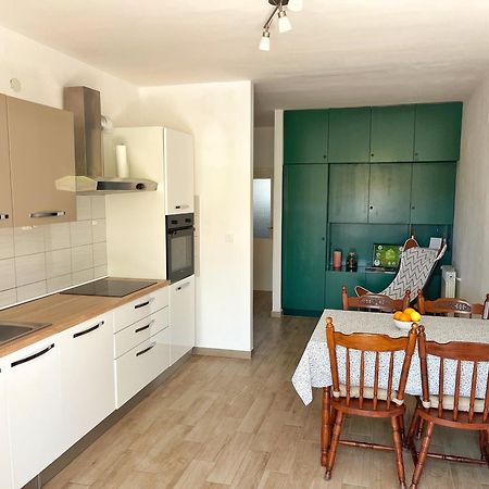 Apartment Nino In Pula Exterior photo